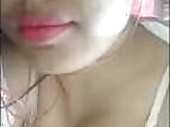 boobs-breasts-desi-mom