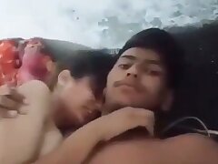 amateur-caught-couple-love