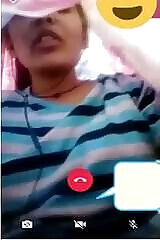 Sexy Girl Desi Shows Her Boobs