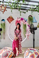 Desi girl Shows her Nude Body and Pissing Part 1