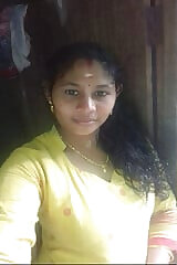 Desi Mallu Bhabhi Bathing Part 2