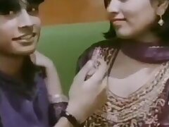 desi-enjoying-kissing-love