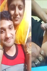 Desi Bhabhi Give handjob