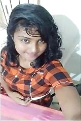 Pretty Girl Shows Her Boobs To Lover On Video Call