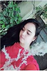 Exclusive Sexy Girl Desi Records a Pussy Licking and Jerking Clip for Lover