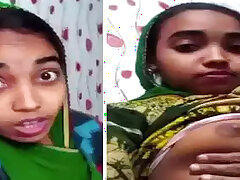 19 years old-college-fingering-girl