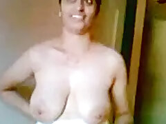 amateur-aunty-brunette-desi