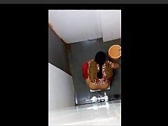 bathroom-cams-hidden-lady