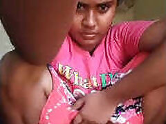 bald pussy-goldenshower-pissing-pussy