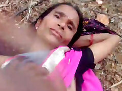 desi-outdoor-pakistani