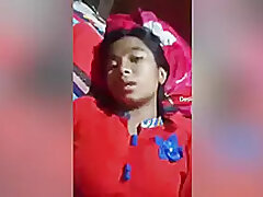 amateur-brunette-girl-hairy