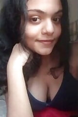 Cute Desi Girl Shows her Boobs and Pussy