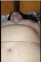 Randy Reshma Bhabis exclusive fatty Desi fucks hard in the anus with a client.