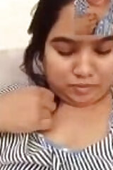 Horny Desi Bhabhi Fingering