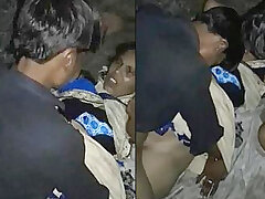 desi-mom-mommy-outdoor