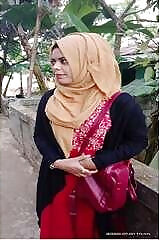 Beautiful Indian Girl Moina jerking off to a live camera show