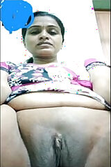 Sexy Desi Wife Shows boobs and Pussy