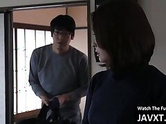 fetish-japanese-slutty-stepmom