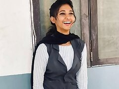 curvy-girl-pounding-pussy