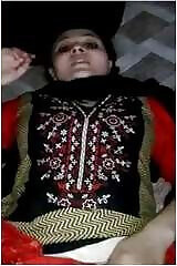 Exclusive Sexy Pak Bhabhi Fucks in Anal With Dewar