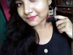 caucasian-european-fingering-girl