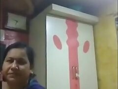 aunty-blowjob-cock sucking-desi