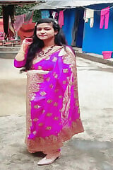 Desi Girl Kissing and Shows Nude Body part 4