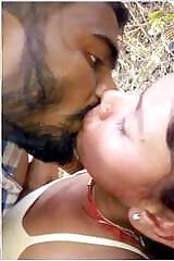 Cute-looking Desi Indian Girl Fucking