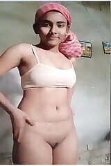 Desi Girl Shows Her Shaved Pussy