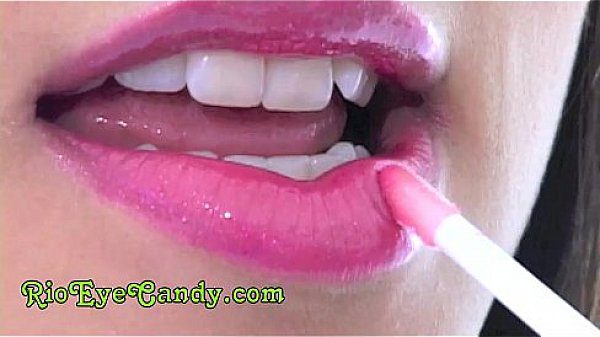 Teen Brazilians Entice With Their Natural Beauty